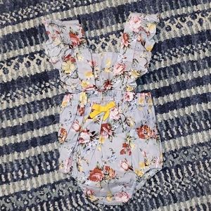 💐Floral baby romper